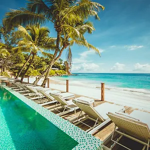 Caranabeach Hotell