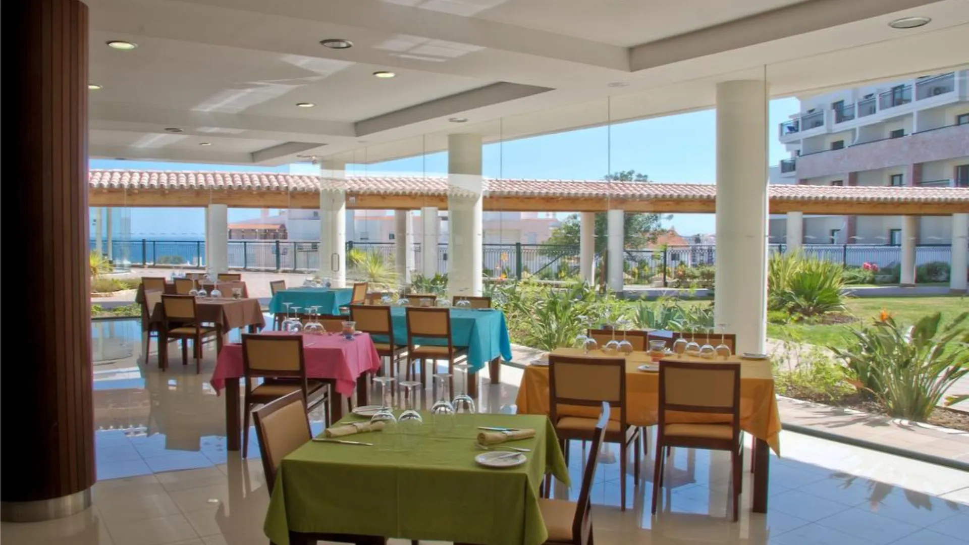 ****  Cerro Mar Atlantico & Cerro Mar Garden Aparthotel Albufeira Portugal